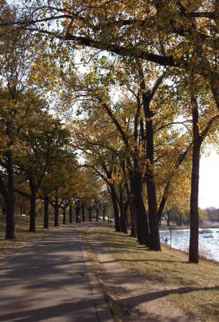 Autumn_LakeCalhoun