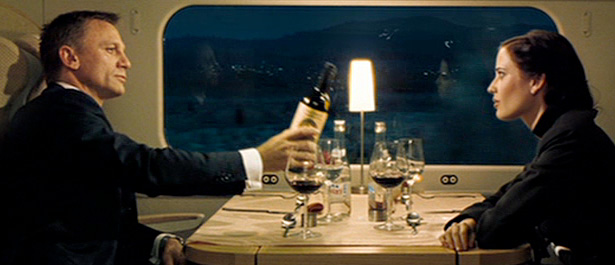 BondVesperTrainScene