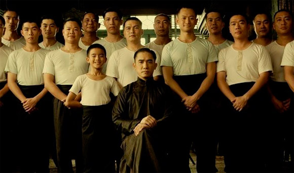 TheGrandmaster_IpManwithStudents