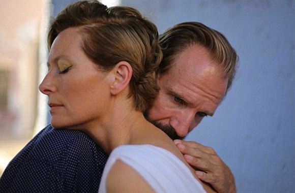 ABiggerSplash_Swinton_Fiennes