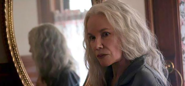 themanor-barbara-hershey