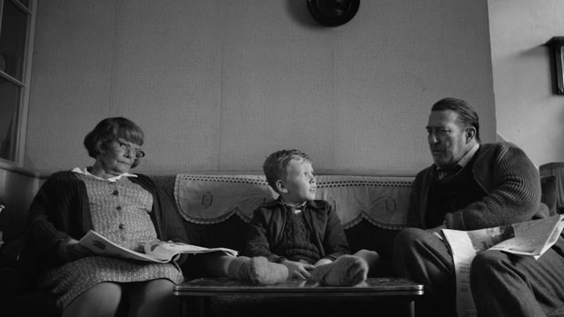 belfast-movie-dench-hill-hinds