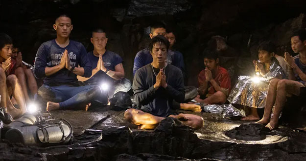 thirteenlives-soccer-players