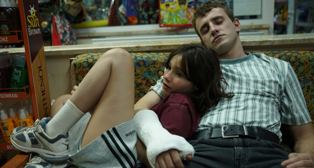 aftersun-mescal-corio