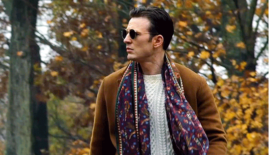 Chris-Evans-in-Knives-Out-2019-Autumn