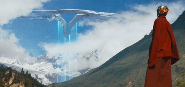 creator-movie-nomad-spaceship