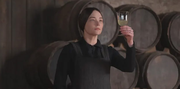 widow-cliquot-haley-bennett