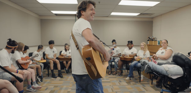 CampRicStar-doc-still2